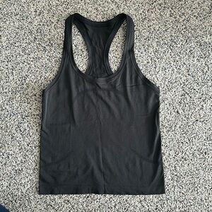 Lululemon Swiftly Tech Racerback Tank Top 2.0
Waist Length